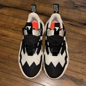 Adidas Trae Young 1 Basketball Sneakers Core Black/White